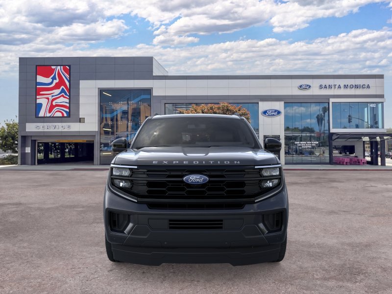 New 2026 Ford Expedition Active RWD image 6