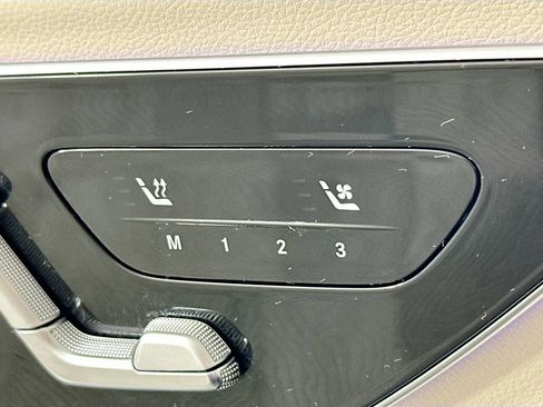 Certified 2025 Mercedes-Benz E 350 Sedan w/ MBUS Superscreen Package image 20