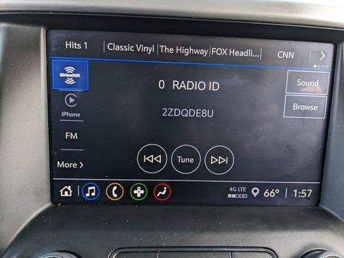 Used 2023 GMC Acadia SLE w/ Driver Convenience Package image 28