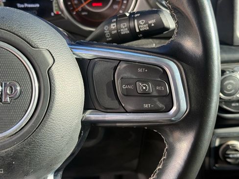 Used 2021 Jeep Wrangler Unlimited Sahara w/ Uconnect 4C Nav & Sound Group image 15