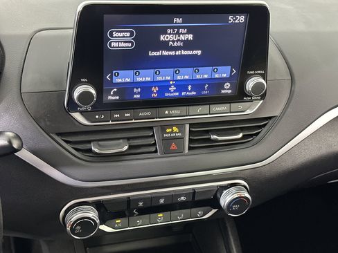 Used 2022 Nissan Altima 2.5 SV image 50