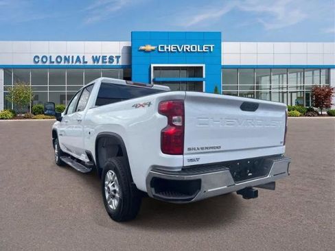 Used 2025 Chevrolet Silverado 2500 LT w/ Convenience Package AWD/4WD image 5