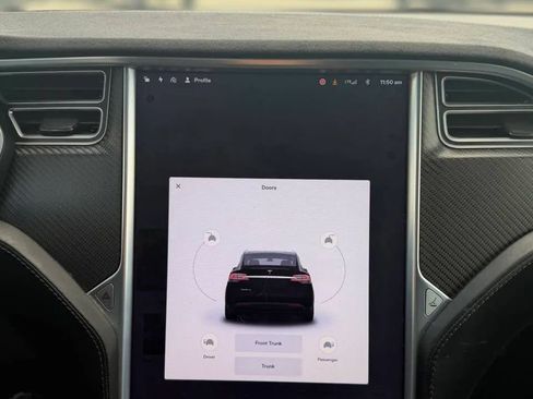 Used 2017 Tesla Model X 75D AWD/4WD image 17