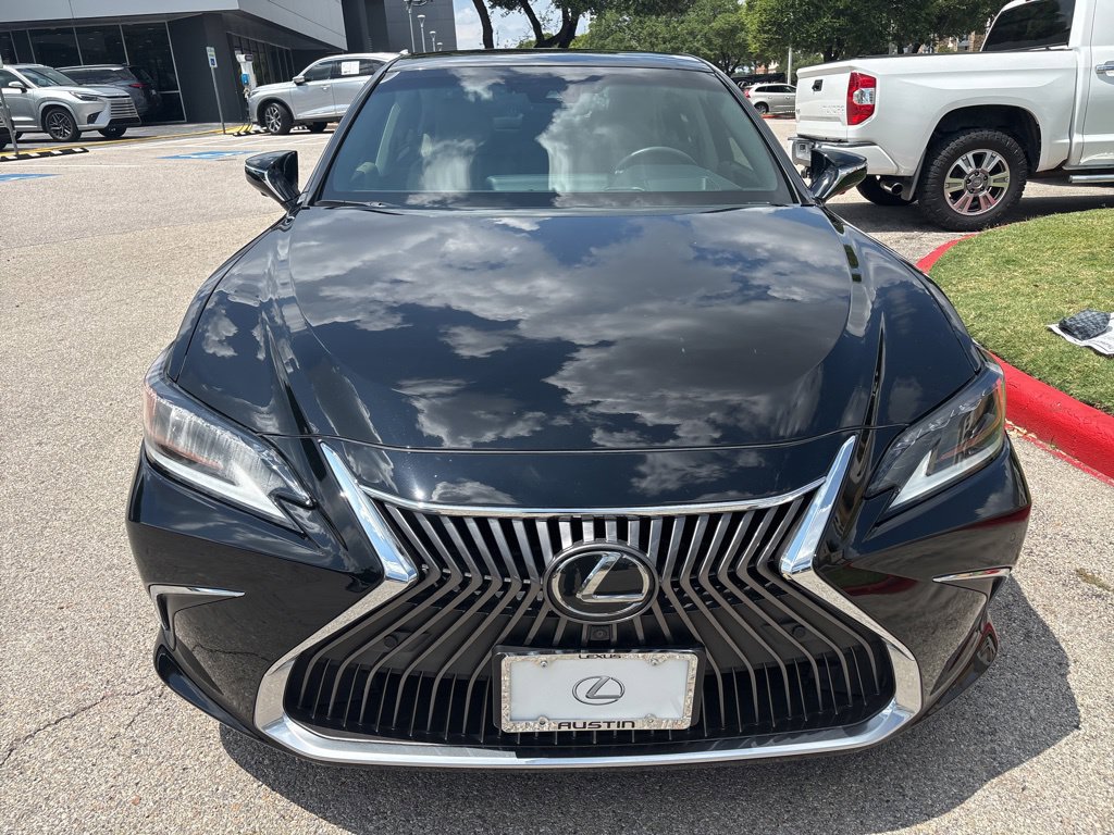 Certified 2026 Lexus RZ 350e 2WD w/ Convenience Package image 8