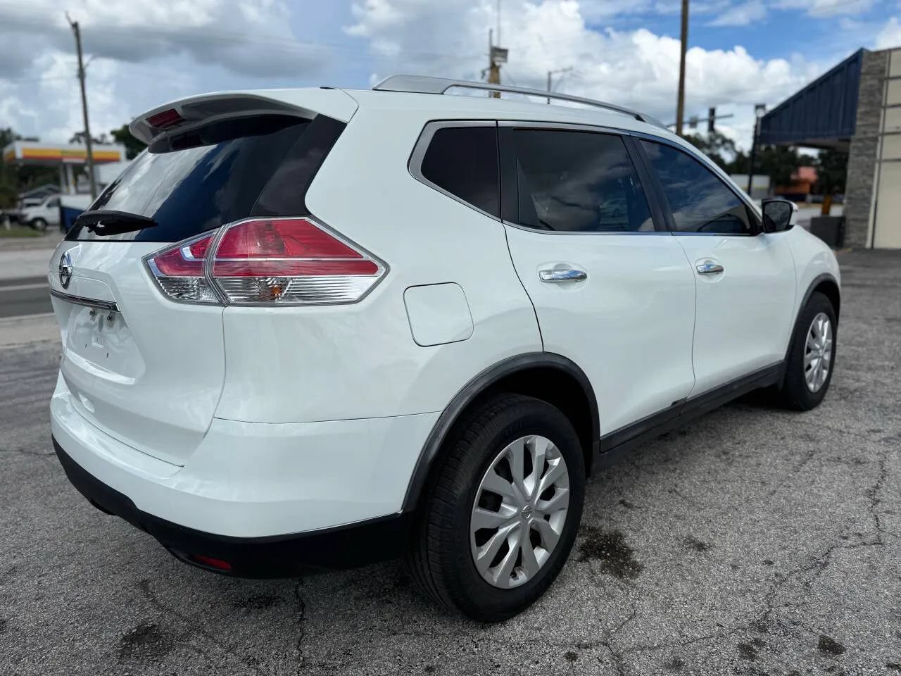 Used 2016 Nissan Rogue S w/ Appearance Package FWD image 6