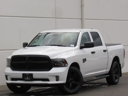 Used 2023 RAM 1500 Express w/ Wheel & Sound Group AWD/4WD image 1