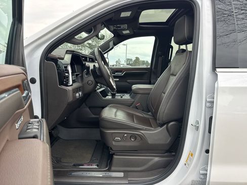 Used 2023 GMC Sierra 1500 Denali w/ Denali Reserve Package image 16