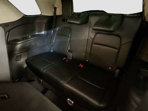 Used 2023 Nissan Pathfinder SL image 29