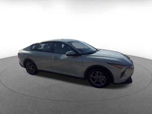 Used 2025 Kia K4 FWD image 2