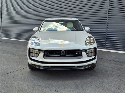 New 2025 Porsche Macan S image 31