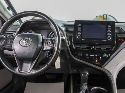 Used 2023 Toyota Camry SE FWD image 17