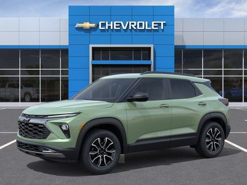 New 2026 Chevrolet TrailBlazer ACTIV w/ Convenience Package FWD image 2