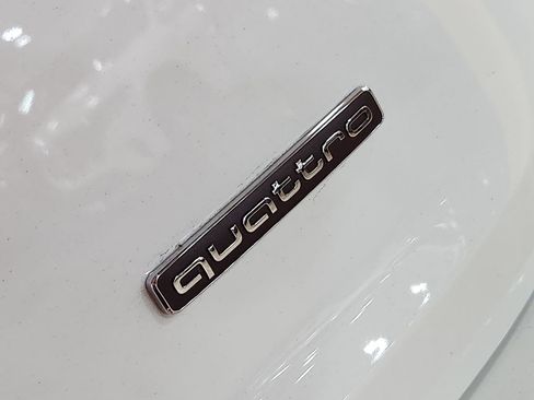 Used 2023 Audi Q7 3.0T Premium Plus image 26