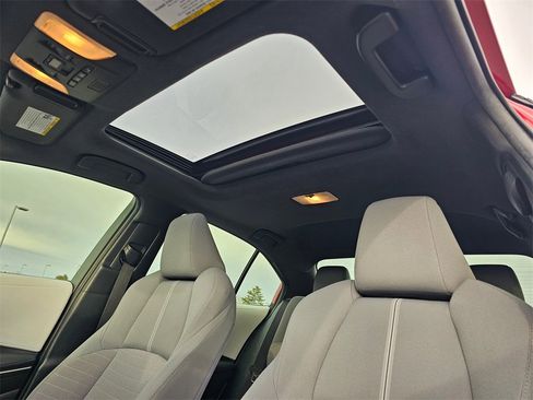 Used 2020 Toyota Corolla SE image 28