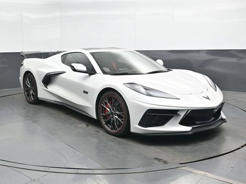 Used 2023 Chevrolet Corvette Stingray Premium Cpe w/ Z51 Performance Package RWD image 6