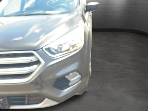 Used 2017 Ford Escape SE FWD image 48
