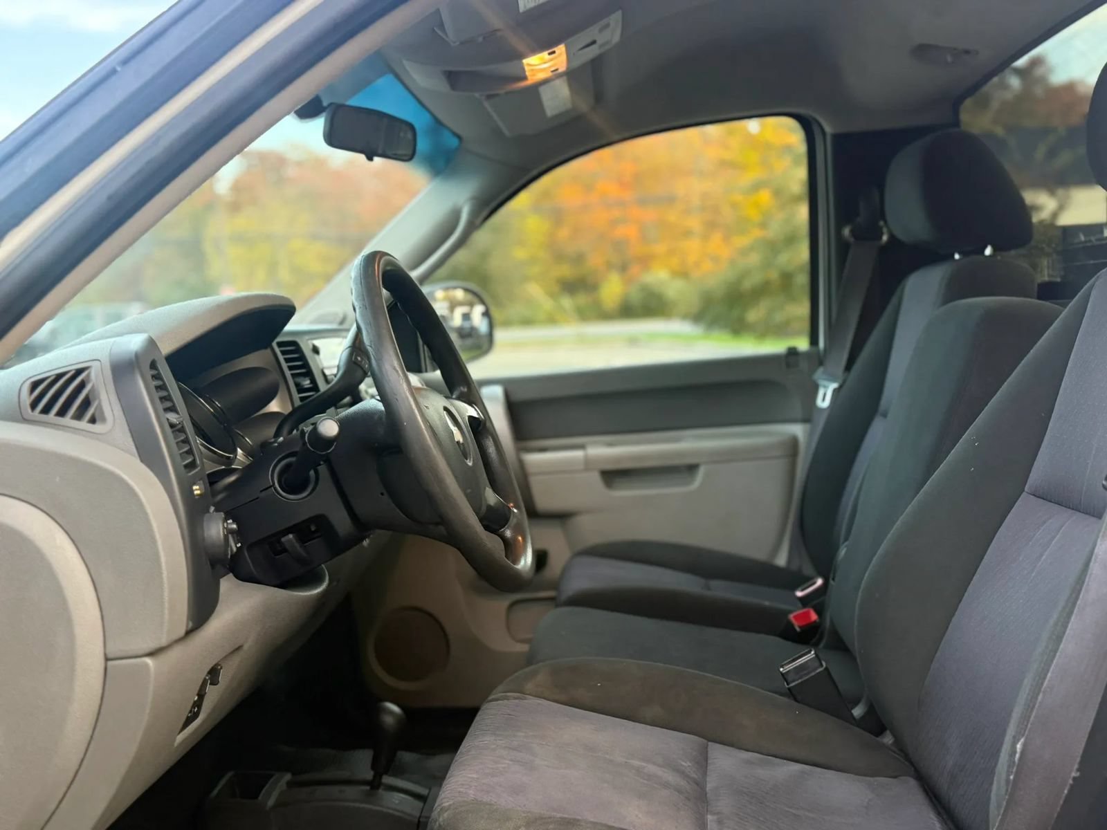 Used 2011 Chevrolet Silverado 2500 W/T w/ Snow Plow Prep Package AWD/4WD image 12