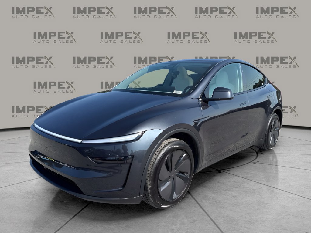 Used 2026 Tesla Model Y Long Range RWD image 1