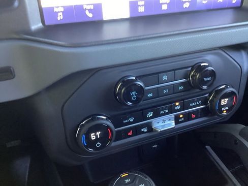 Used 2024 Ford Bronco Big Bend AWD/4WD image 18