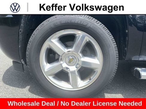 Used 2013 Chevrolet Suburban LT w/ Luxury Package AWD/4WD image 11