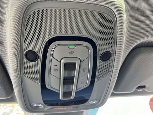 Used 2020 Audi Q8 Premium Plus w/ Premium Plus Package image 35