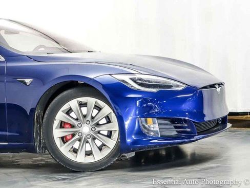 Used 2018 Tesla Model S P100D AWD/4WD image 2