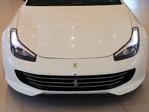 Certified 2018 Ferrari GTC4Lusso V12 image 28