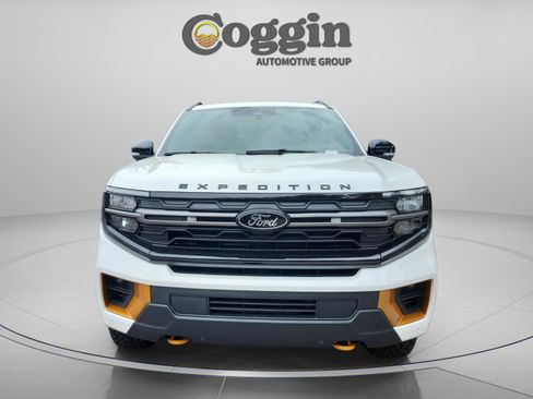 New 2026 Ford Expedition Tremor image 9