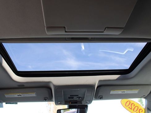 Used 2020 Chevrolet Tahoe Premier image 32