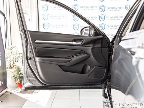 Used 2022 Nissan Altima 2.5 SV FWD image 27