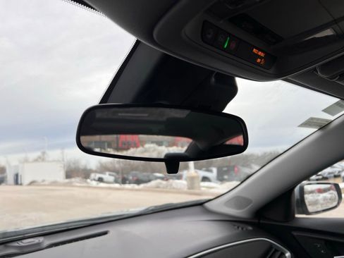 Used 2024 Chevrolet Malibu LT image 23