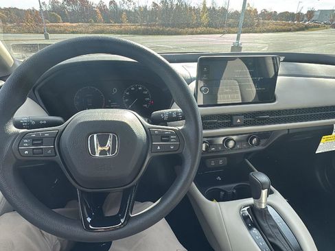 New 2026 Honda HR-V LX image 21