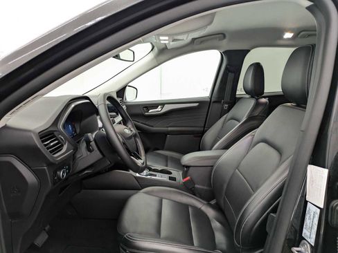 Used 2025 Ford Escape Platinum image 17