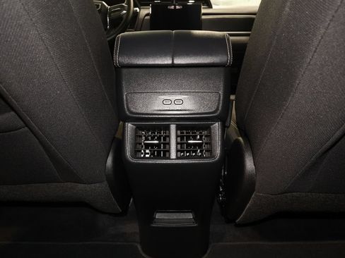 Certified 2025 GMC Terrain Elevation w/ Black Edition AWD/4WD image 30