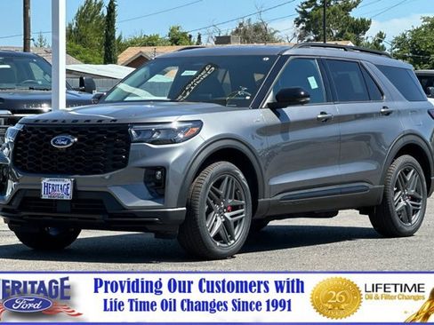 New 2026 Ford Explorer ST-Line w/ ST-Line Street Pack AWD/4WD image 8