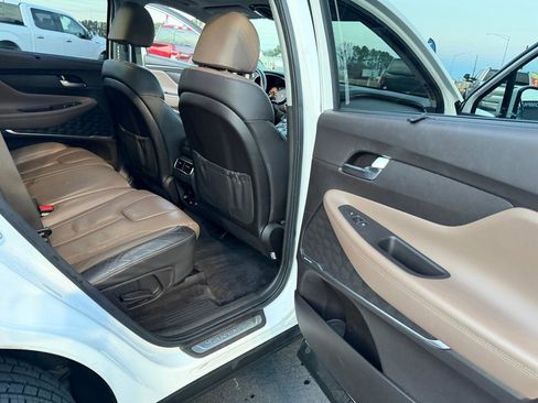 Used 2022 Hyundai Santa Fe Limited AWD/4WD image 17