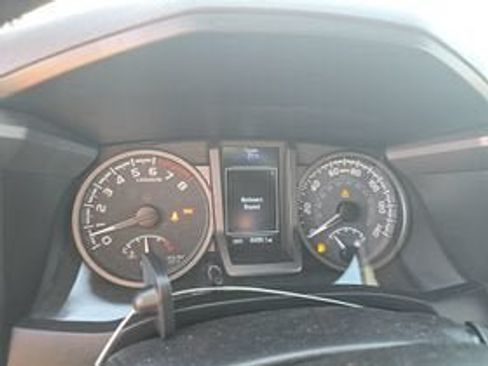 Used 2023 Toyota Tacoma TRD Pro AWD/4WD image 9