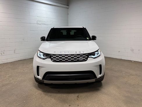 New 2026 Land Rover Discovery S AWD/4WD image 3