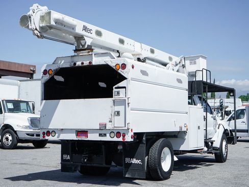 Used 2013 Ford F750 2WD Regular Cab Super Duty image 16