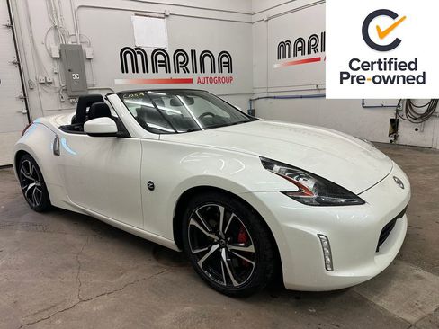 Used 2018 Nissan 370Z Touring Sport RWD image 1