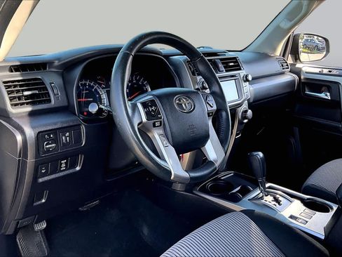 Used 2016 Toyota 4Runner SR5 RWD image 16