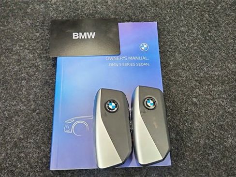 Used 2025 BMW 530i image 64