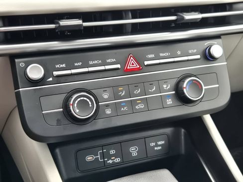Certified 2026 Hyundai Tucson SE FWD image 20