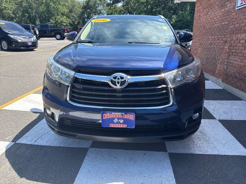 Used 2016 Toyota Highlander XLE AWD/4WD image 6