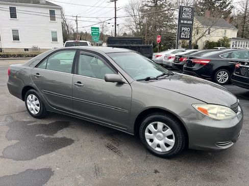 Used 2003 Toyota Camry LE image 3