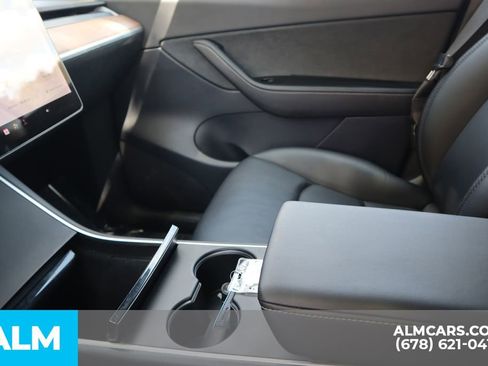 Used 2020 Tesla Model Y Long Range image 36