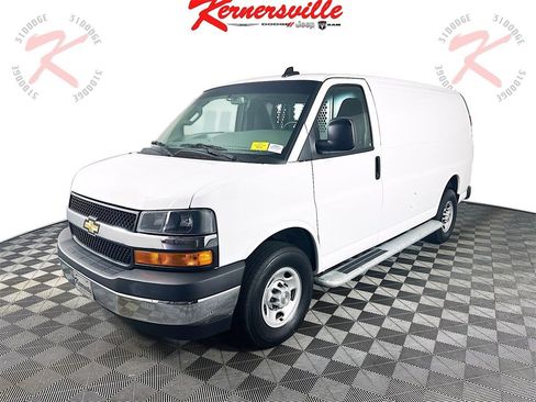 Used 2024 Chevrolet Express 2500 w/ Driver Convenience Package image 3
