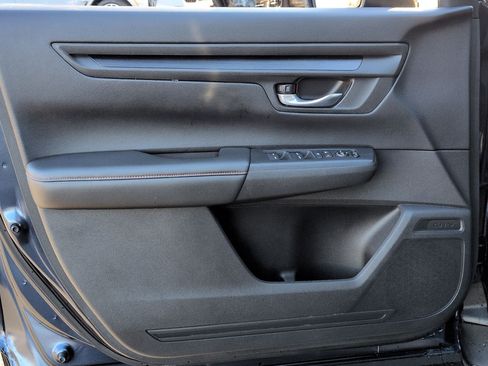 Used 2023 Honda CR-V Sport image 14