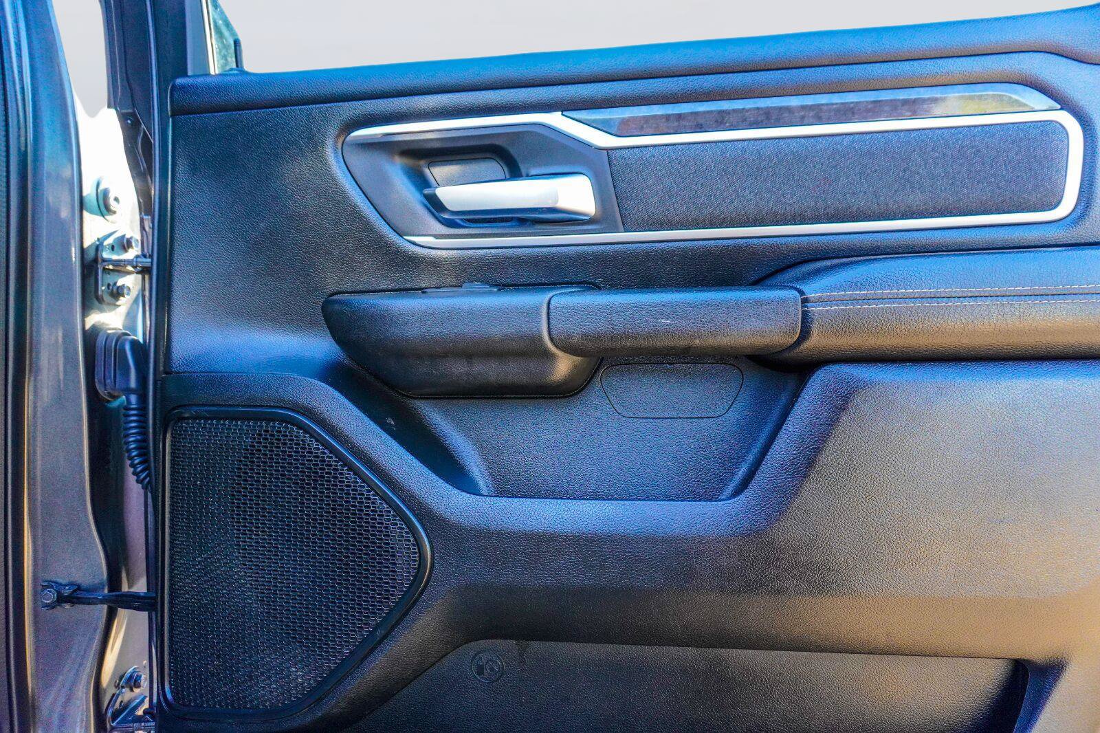 Used 2020 RAM 1500 Lone Star RWD image 12