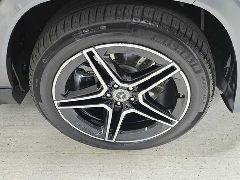 Used 2026 Mercedes-Benz GLS 450 4MATIC image 9